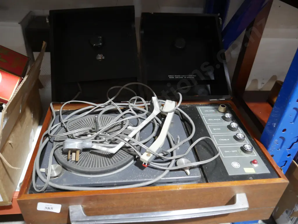 Record player Image 1++