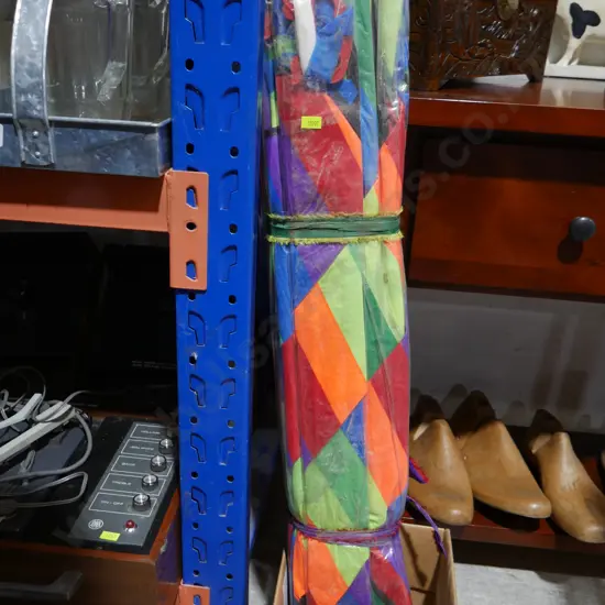 Assorted kites