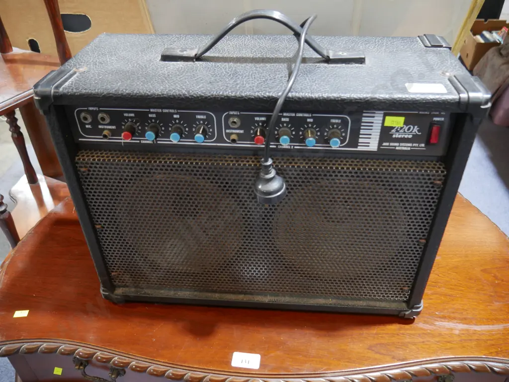 Guitar amp Image 1++
