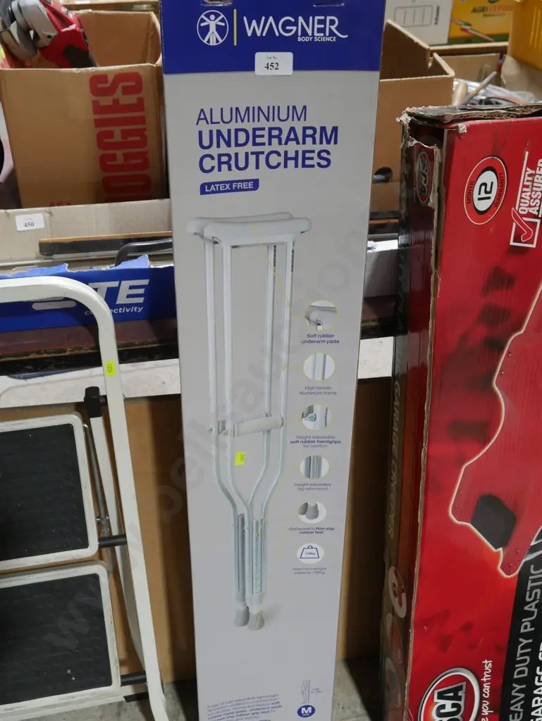 Crutches Image 1++