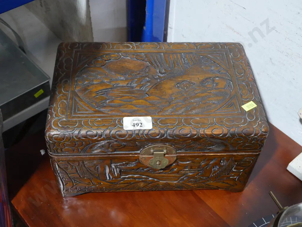 Small camphor chest Image 1++