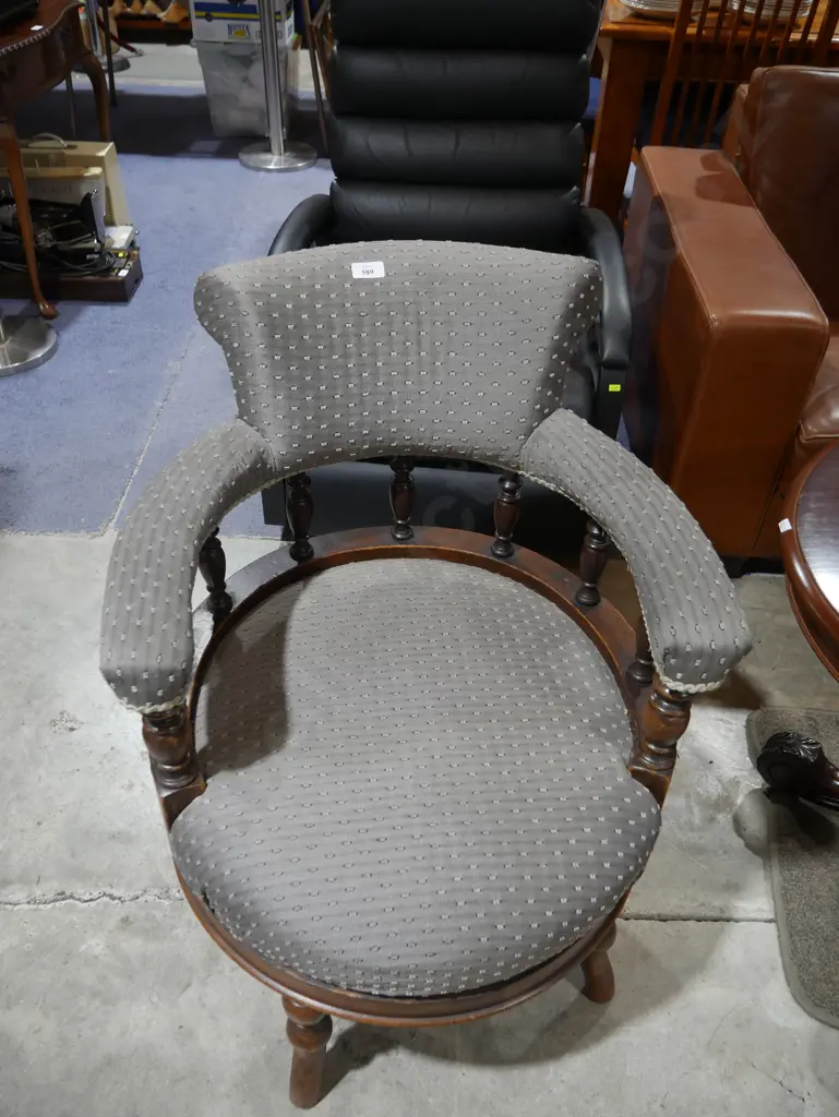 Rotating armchair Image 1++