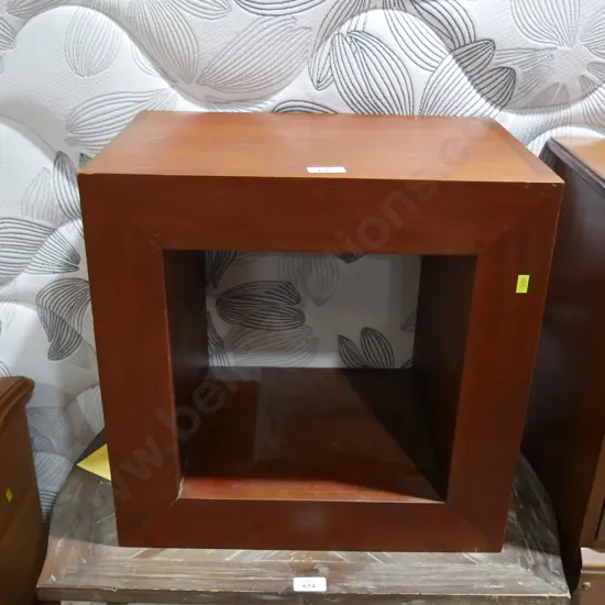 Occasional table