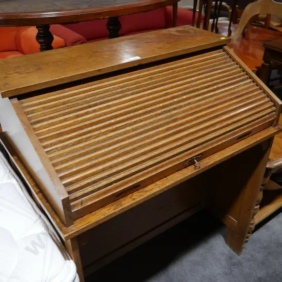 Rolltop desk