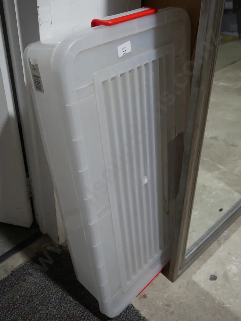 Plastic storage container Image 1++