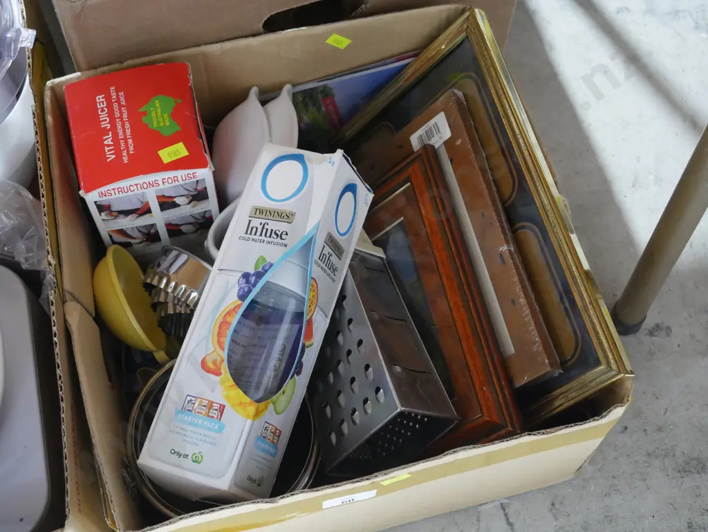 Household sundries Image 1++