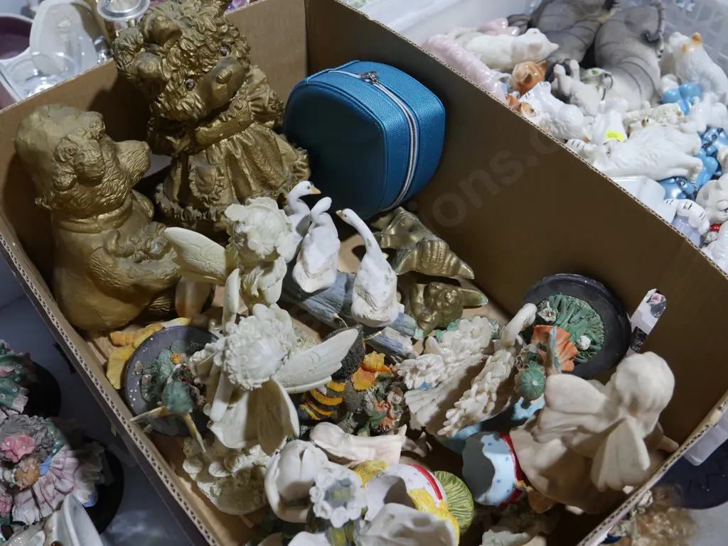 Angel and other ornaments, figurines Image 1++