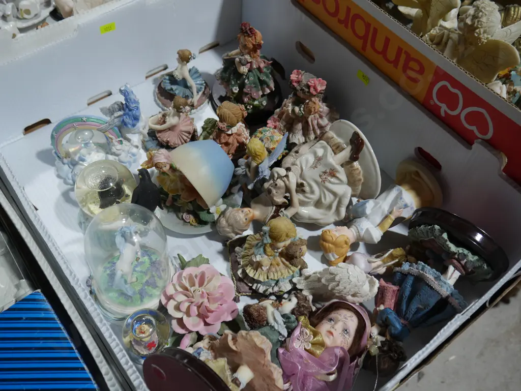 Figurines Image 1++