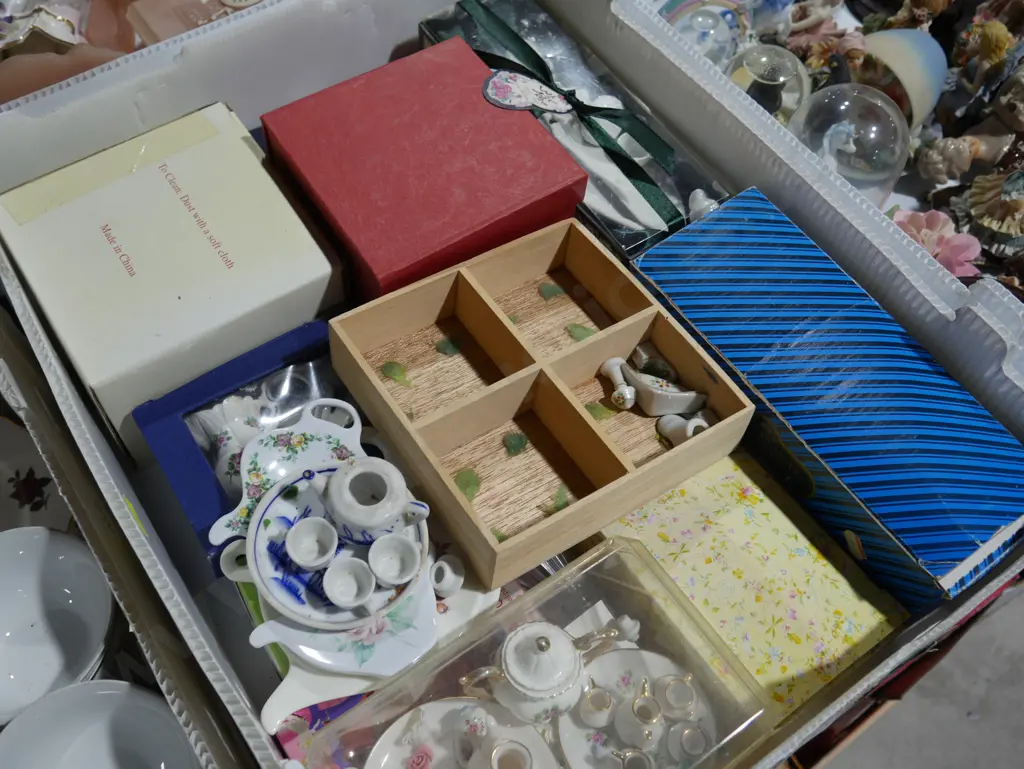 Miniature teasets Image 1++