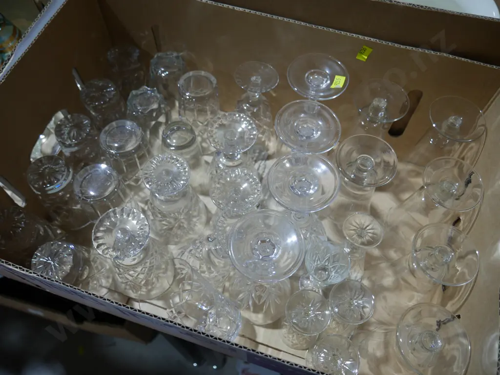 Crystal & glass stemmed glasses Image 1++