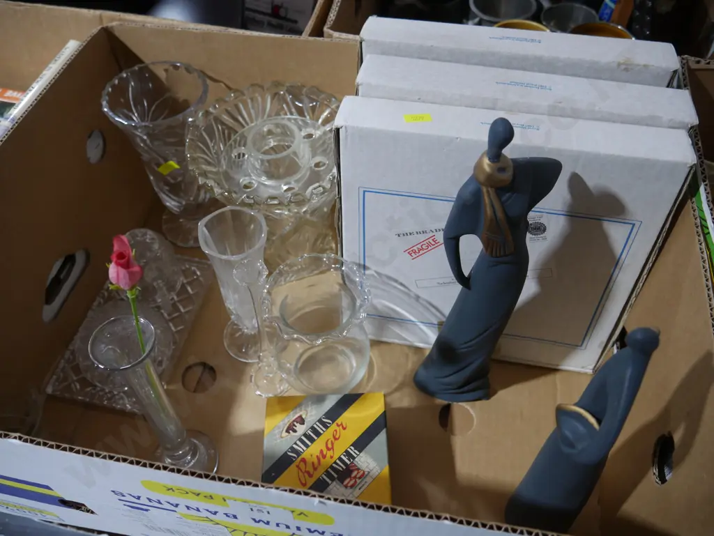 Vases, figurines etc Image 1++