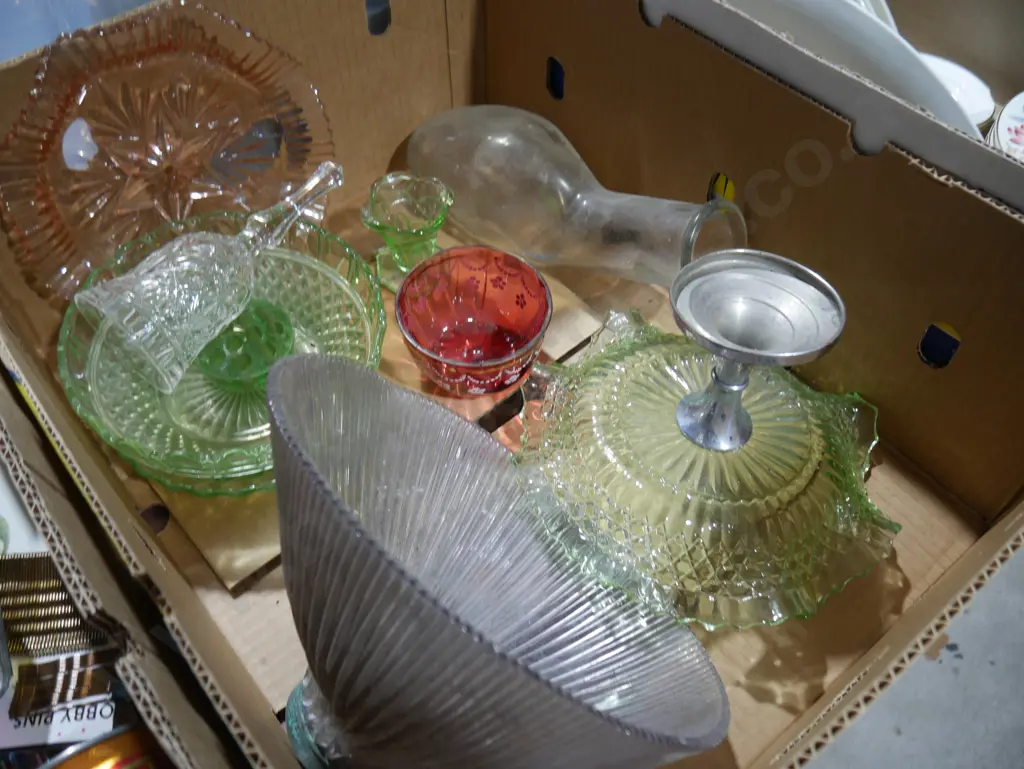 Coloured glassware Image 1++