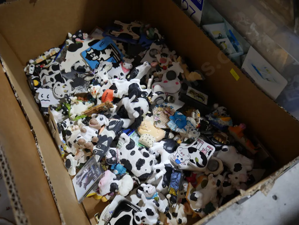 Cow fridge magnets 😂 Image 1++