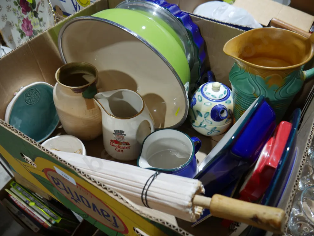 Pottery, kitchenware etc Image 1++
