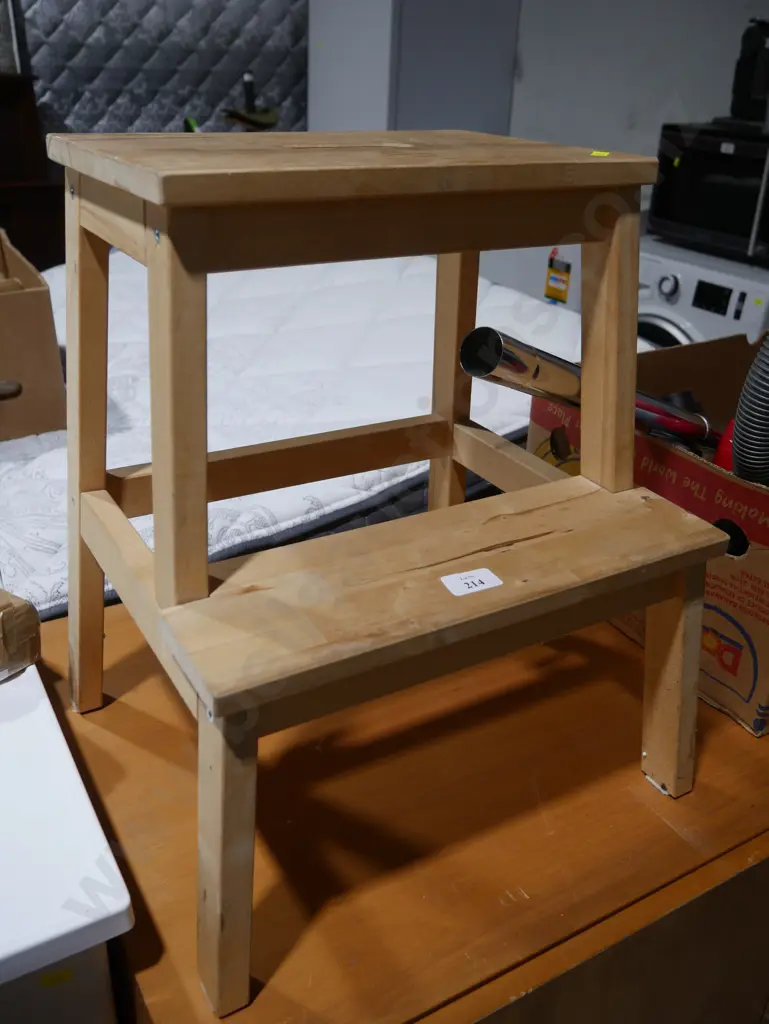 Step stool Image 1++