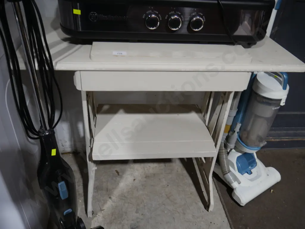 Wooden sewing base Image 1++