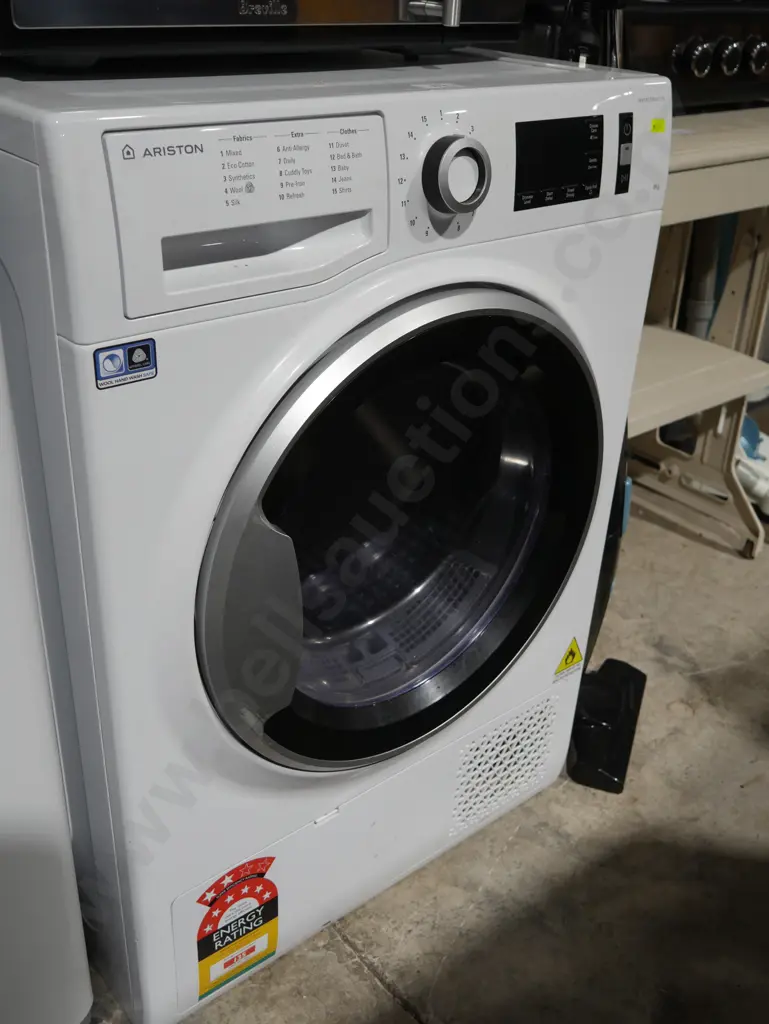 Ariston condenser clothes dryer Image 1++