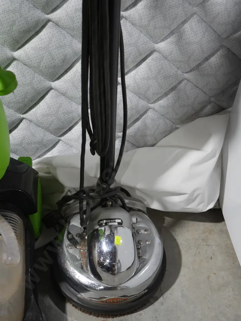 Truvox floor scrubber Image 1++