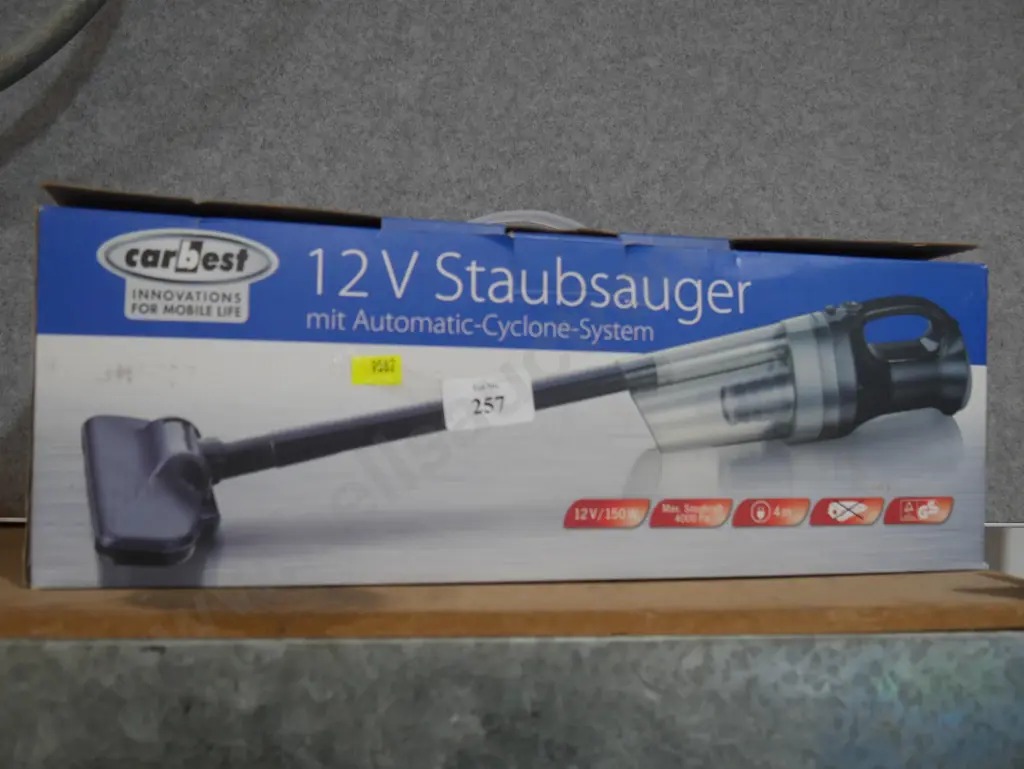 Carbest 12v vacuum Image 1++