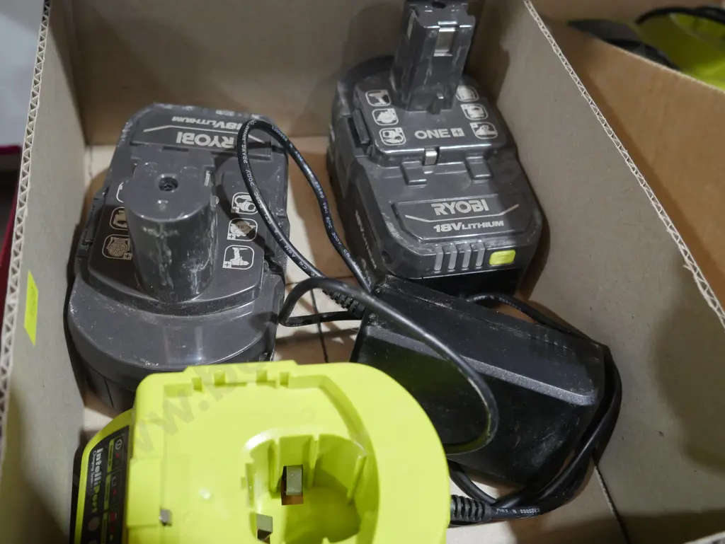 Ryobi batteries and charger Image 1++