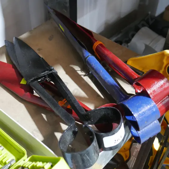 4 shears