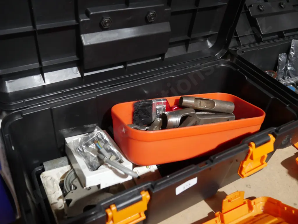 Tool box and contents Image 1++