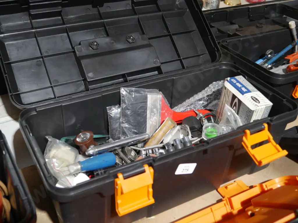 Tool box and contents Image 1++