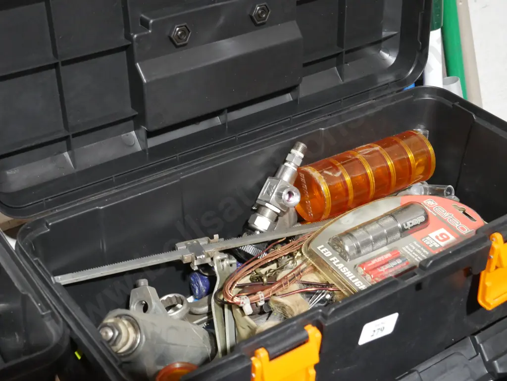 Toolbox and contents Image 1++