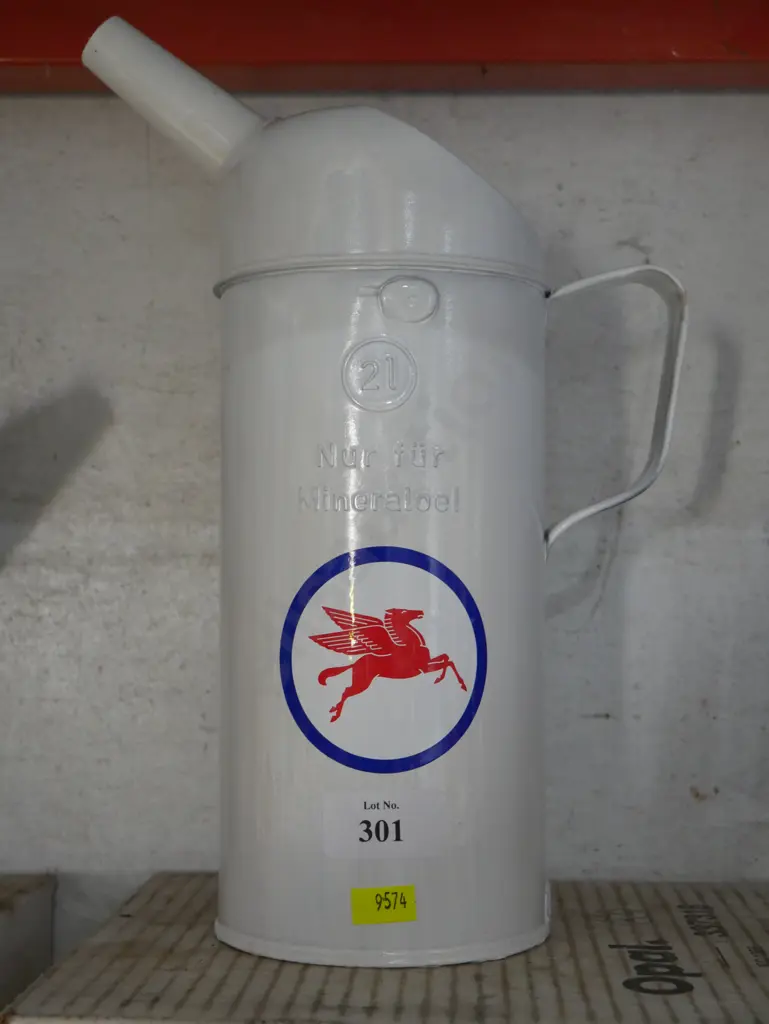 Tin oil  pourer Image 1++