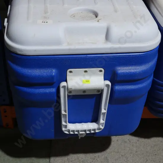 Chilly bin