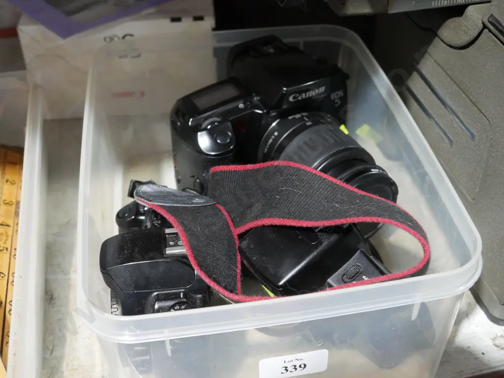 3 cameras Image 1++