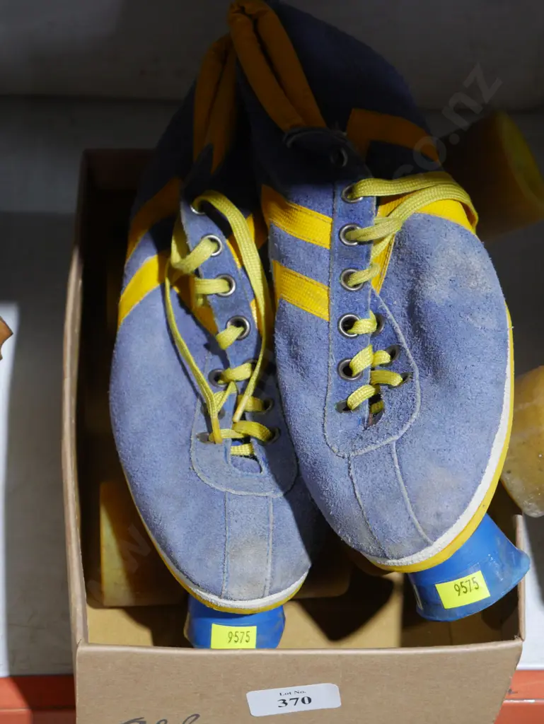 Roller skates Image 1++