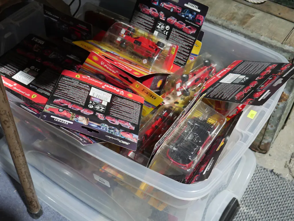 Box of model cars Image 1++