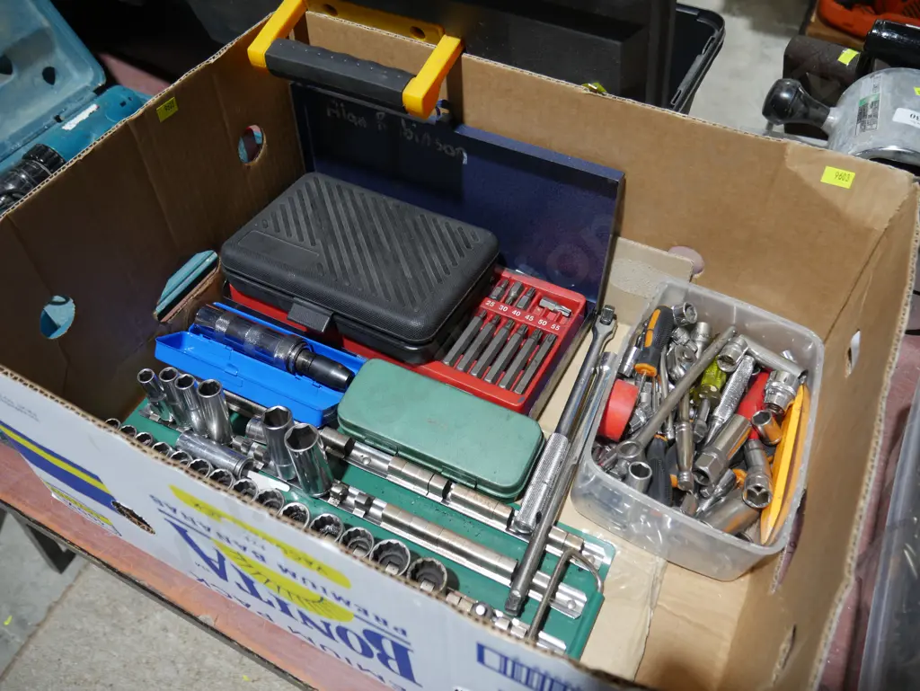 Sockets, tools Image 1++