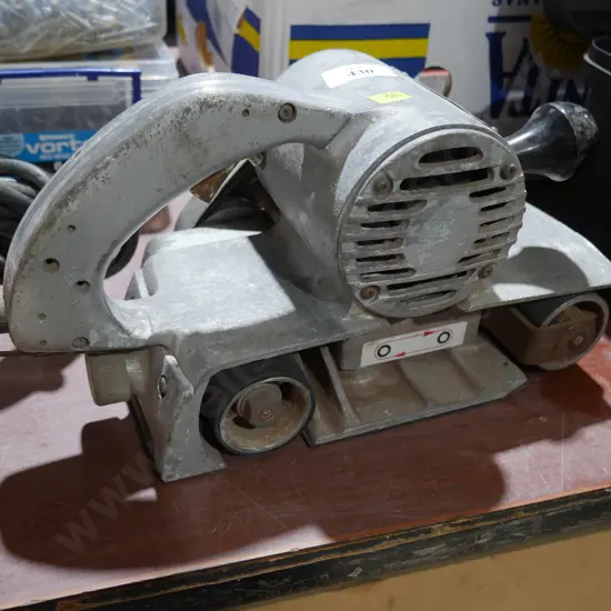 Belt sander