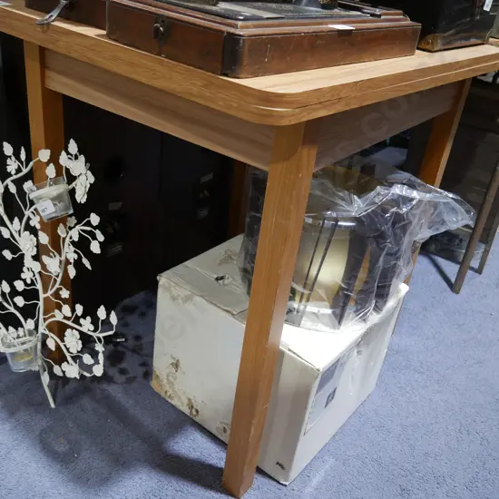 Flip top table