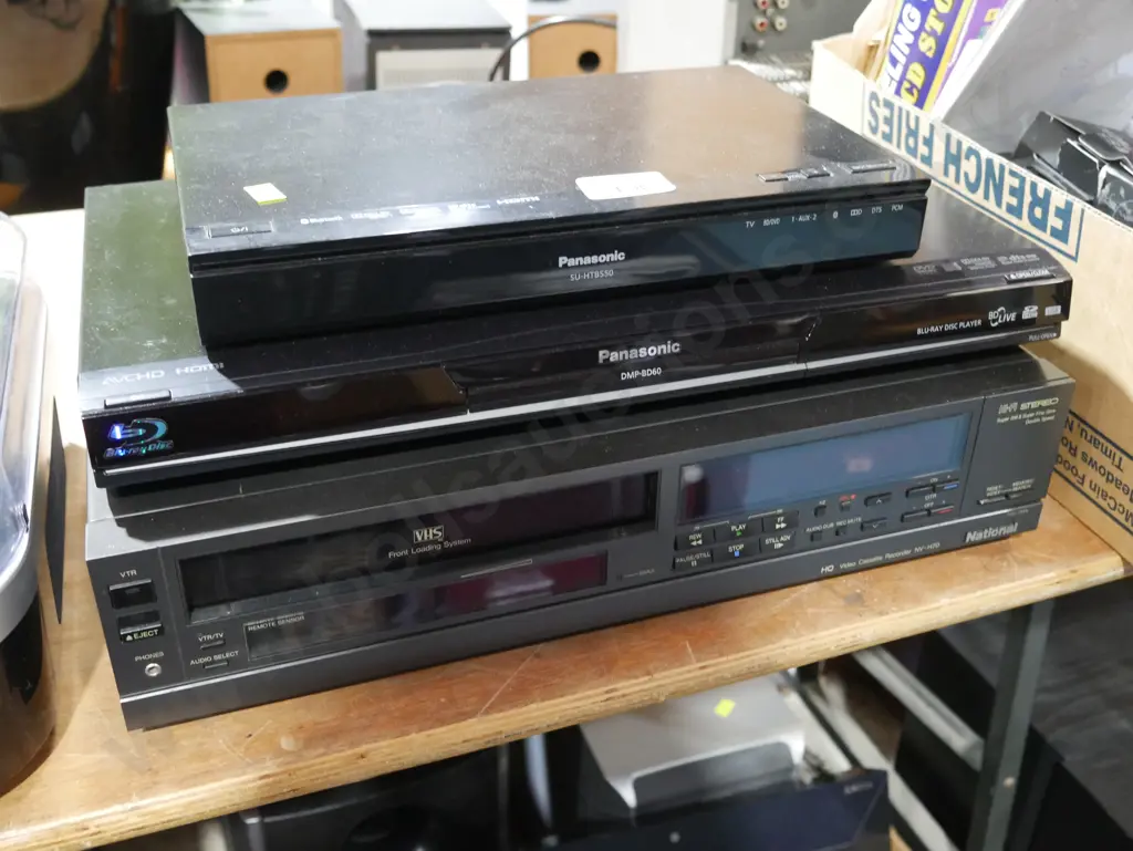 DVD, VHS, blue ray players Image 1++