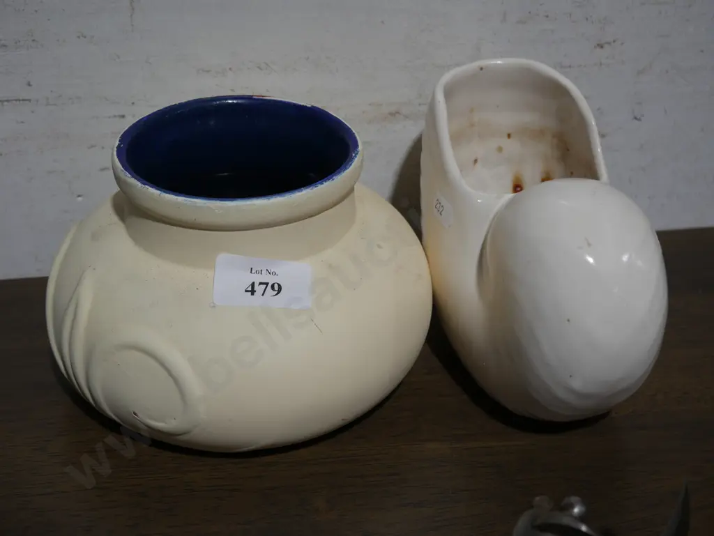 2 OC Stephens Dunedin vases Image 1++