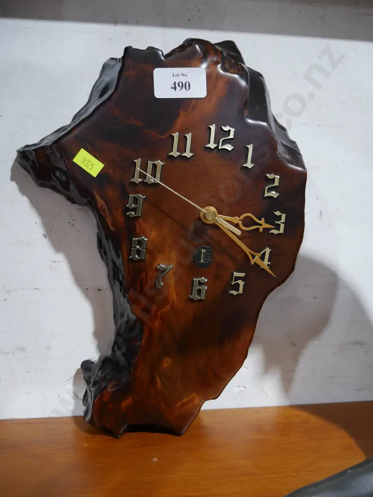 Natural wood wall clock Image 1++