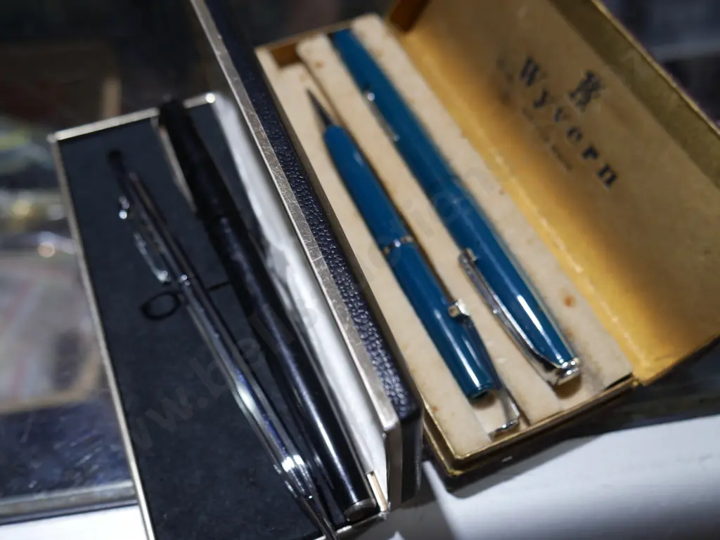 Cased pens Image 1++