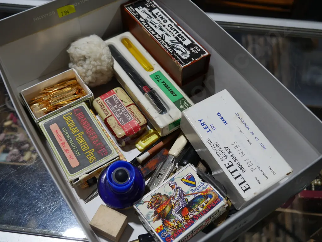 Pen accessories Image 1++