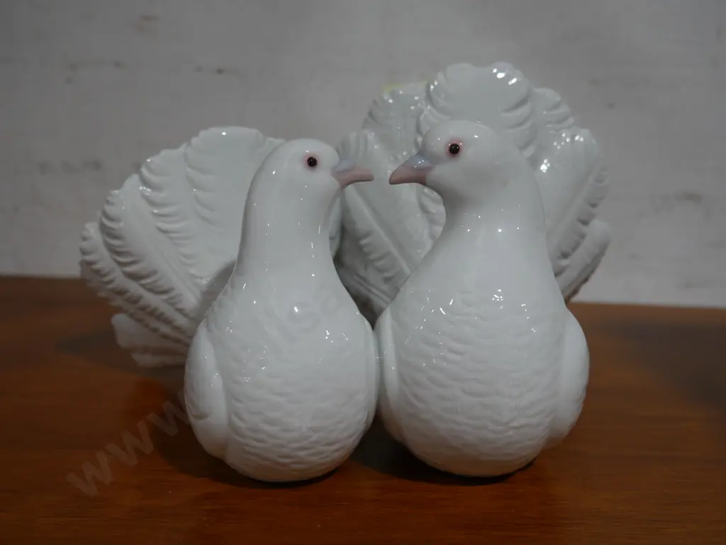 Lladro doves Image 1++