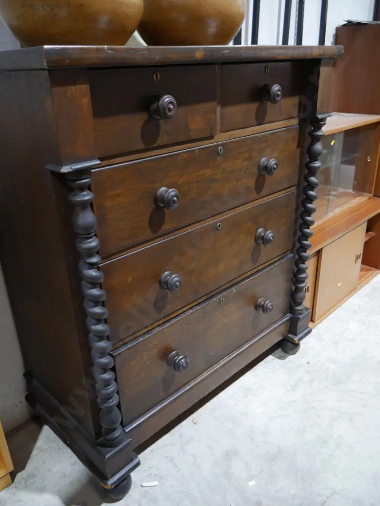 Bali twist drawers Image 1++
