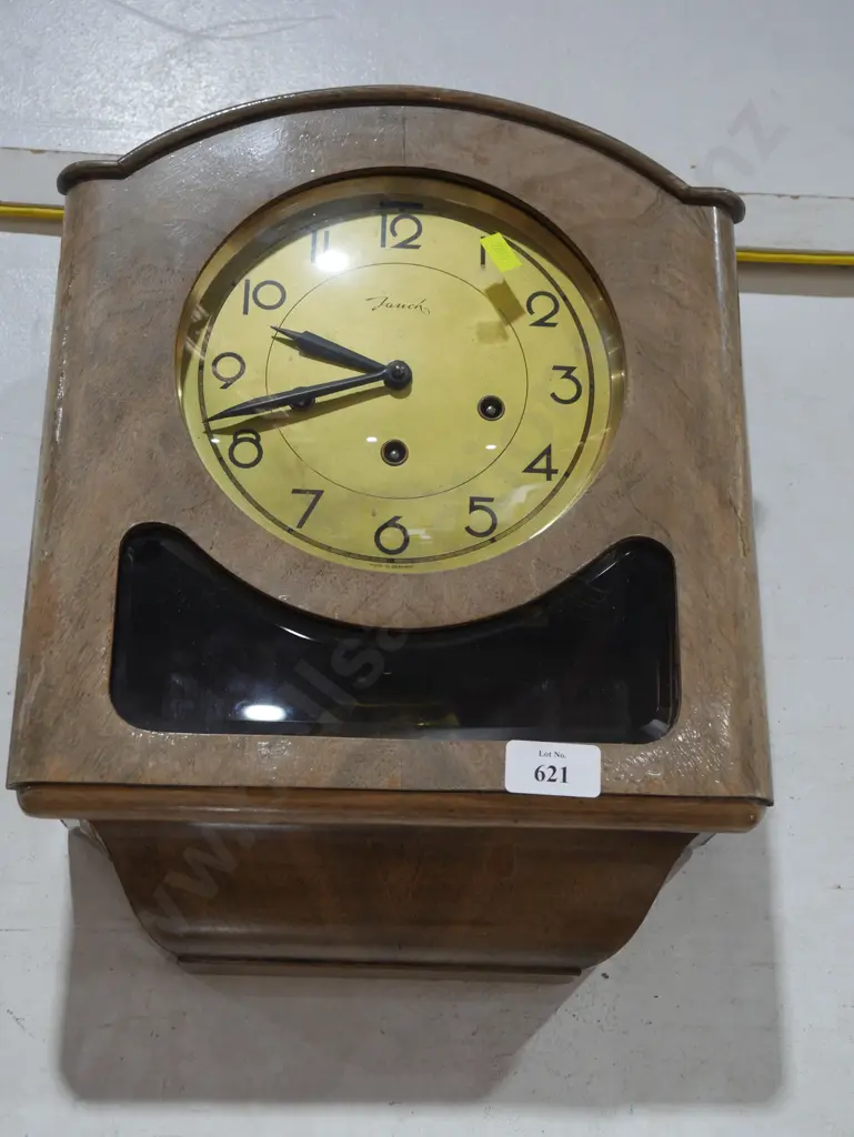 Wall clock Image 1++
