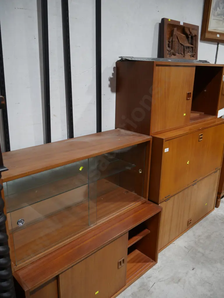 Wall unit Image 1++