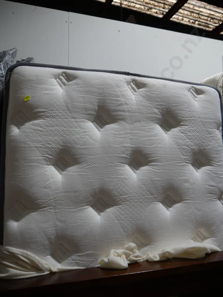 Single bed Image 1++