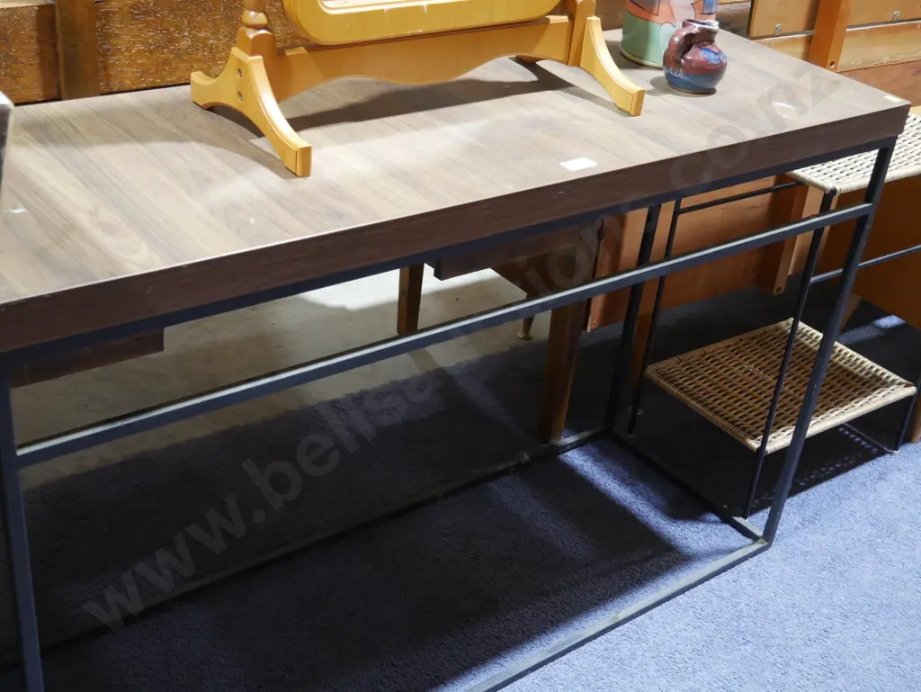 Hallway table Image 1++