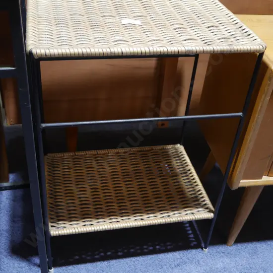 Cane table