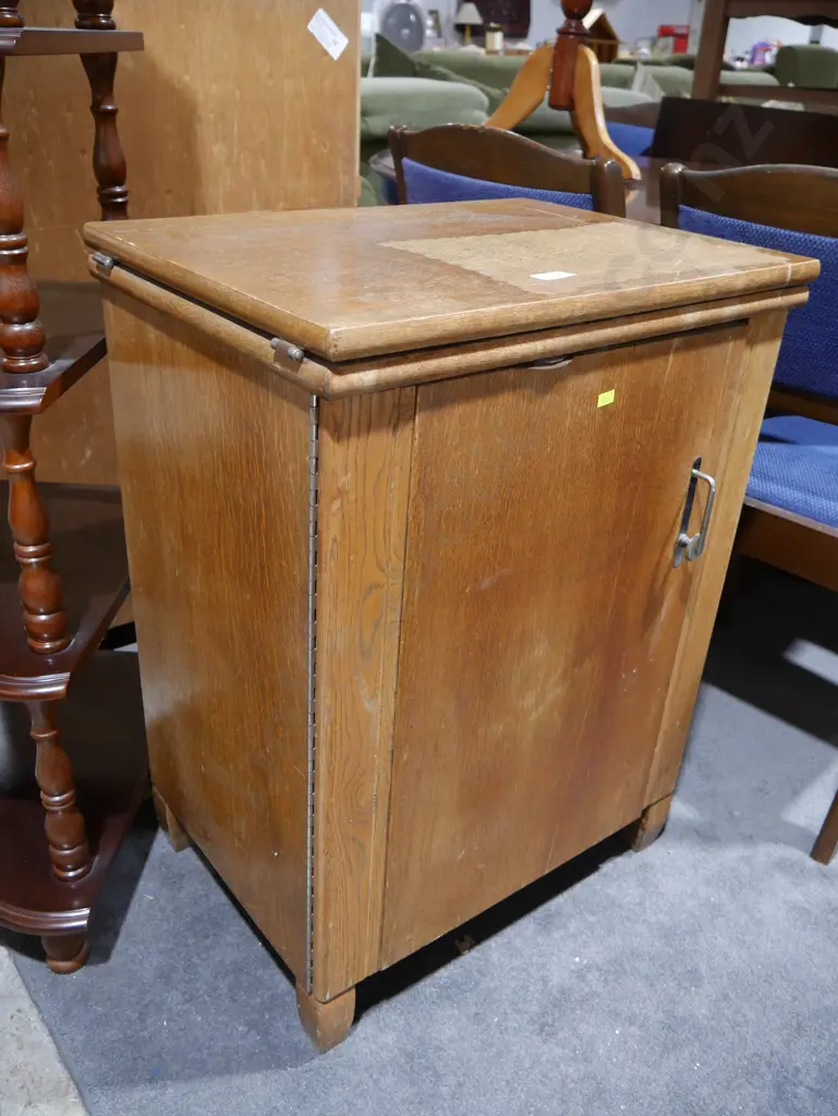Oak sewing cabinet Image 1++