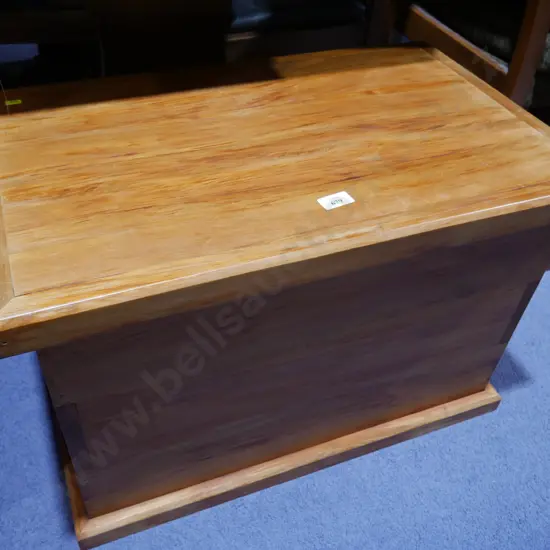 Blanket box